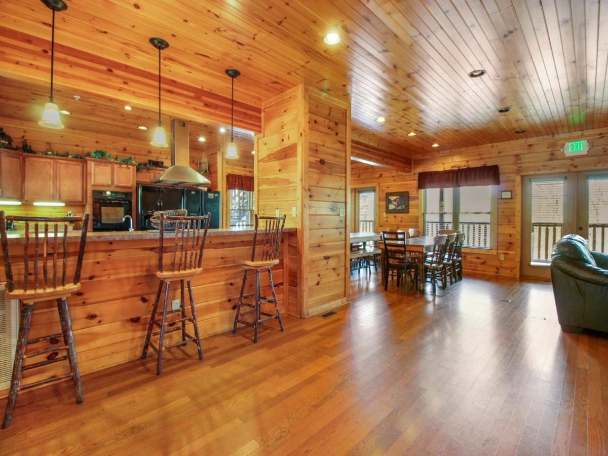 Big Sky Lodge II ガトリンバーグ エクステリア 写真