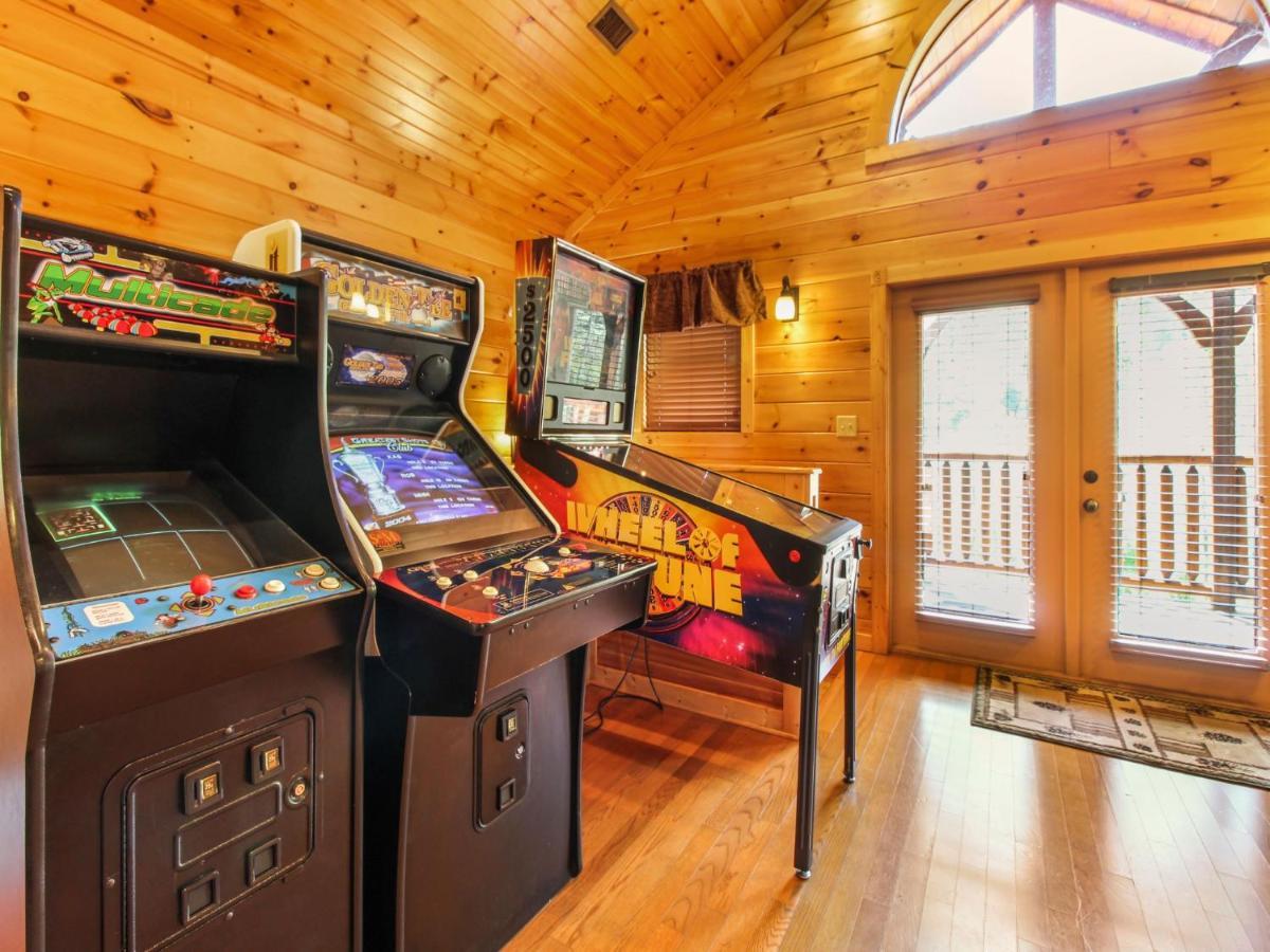 Big Sky Lodge II ガトリンバーグ エクステリア 写真