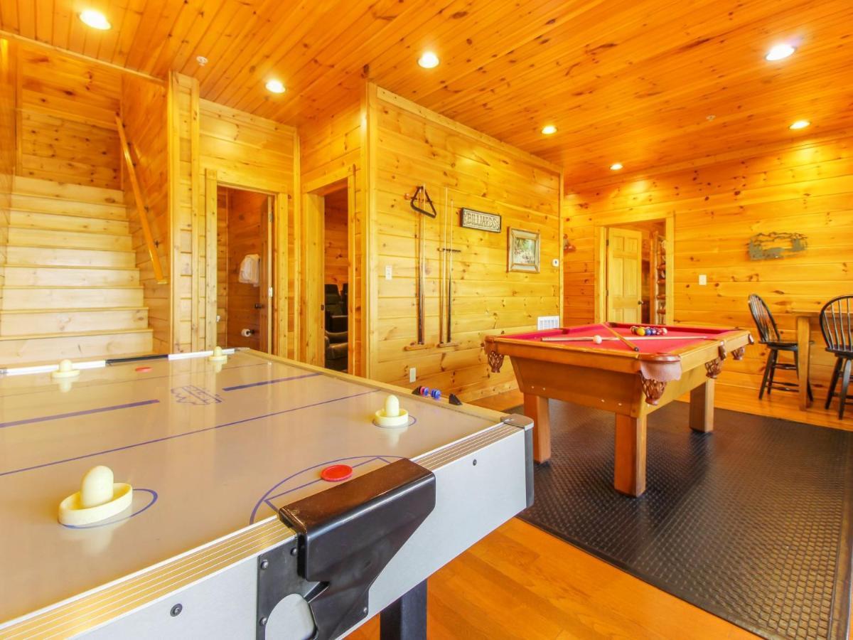 Big Sky Lodge II ガトリンバーグ エクステリア 写真